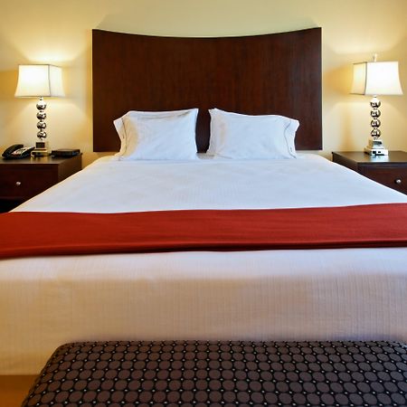 Holiday Inn Express Hotel & Suites Cleburne By Ihg Εξωτερικό φωτογραφία