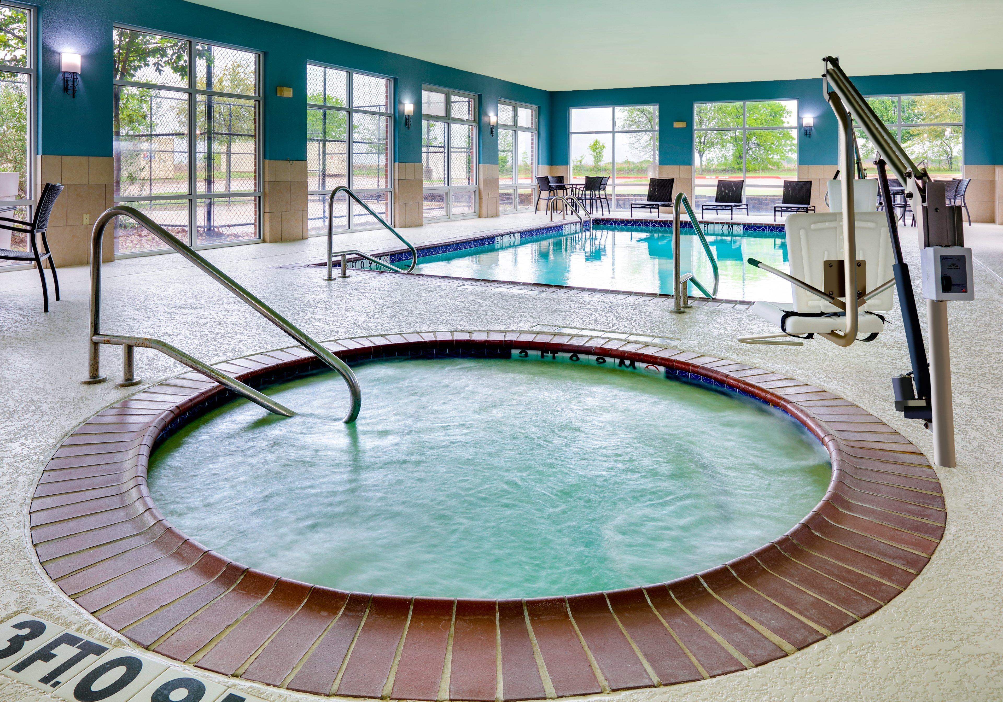 Holiday Inn Express Hotel & Suites Cleburne By Ihg Εξωτερικό φωτογραφία