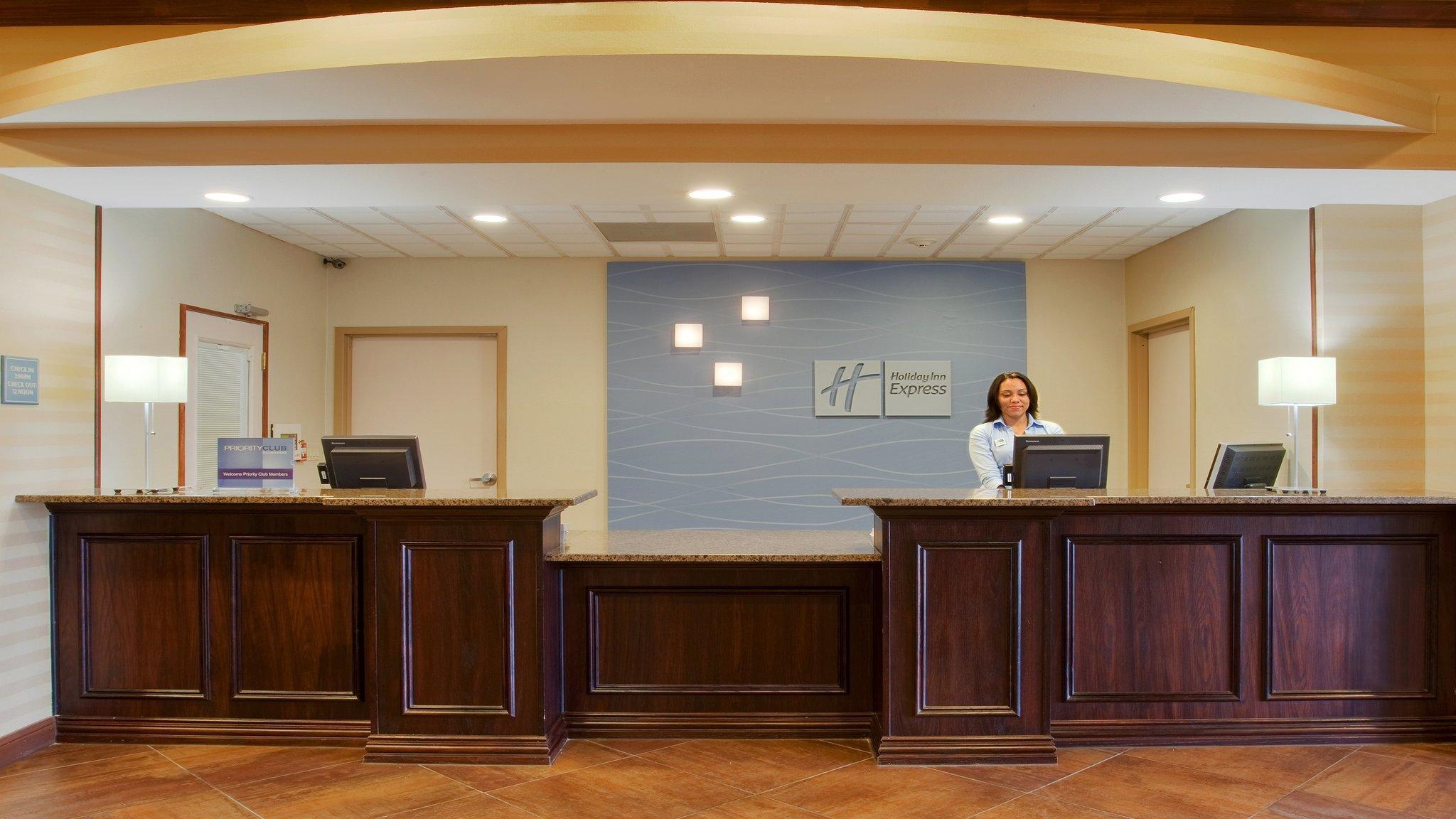 Holiday Inn Express Hotel & Suites Cleburne By Ihg Εξωτερικό φωτογραφία